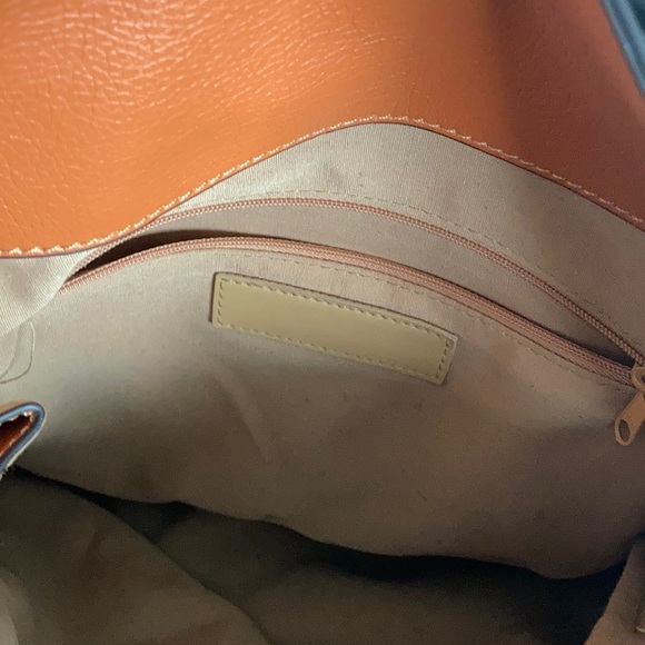 Handbag - Picture 5 of 5